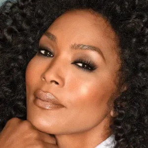 Angela Bassett